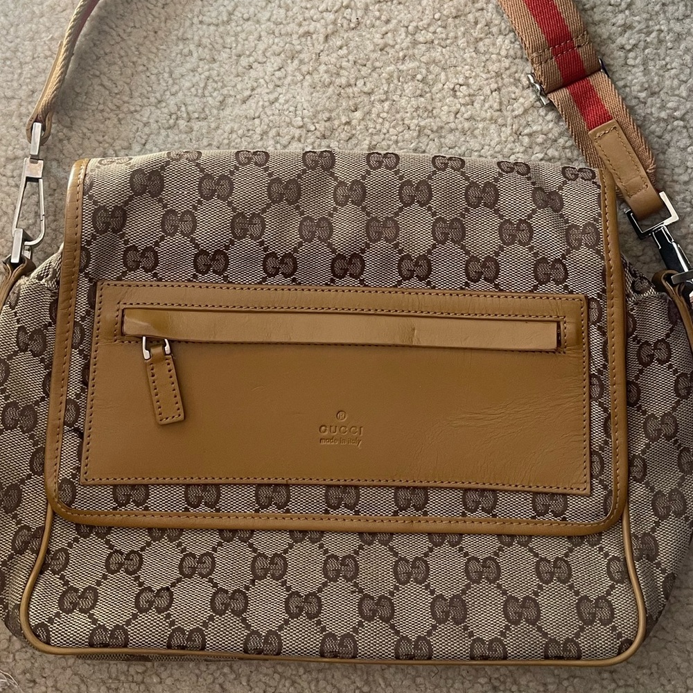 AUTHENTIC GUCCI front pocket web crossbody flap